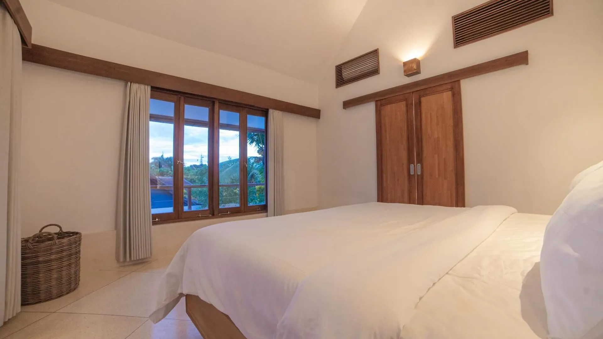 Soma Estate Villa - Elegant 4Br Villa In Ubud Oasis  Ubud (Bali)
